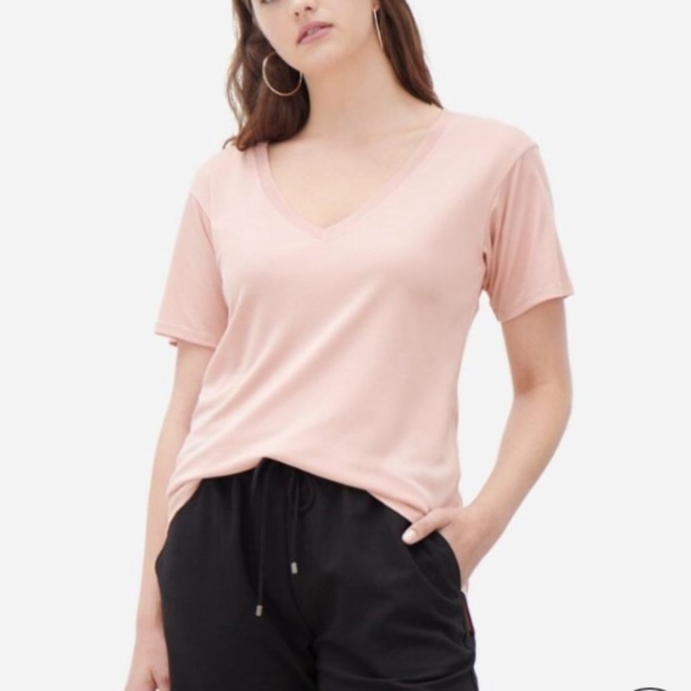 NWT Everybody & Everyone biodegradable tee